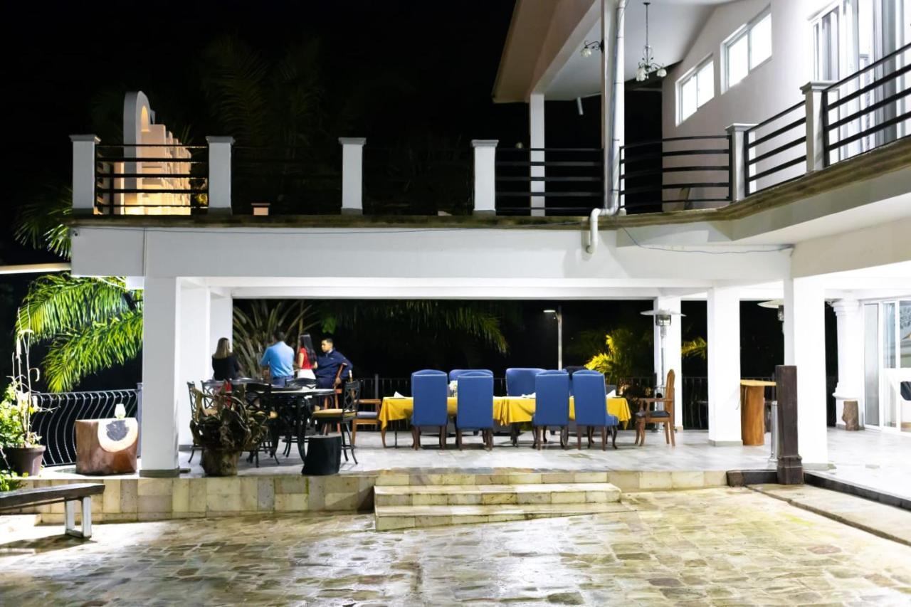 Hotel Cocoview, Bar & Restaurante Валле-де-Ангелес Екстер'єр фото